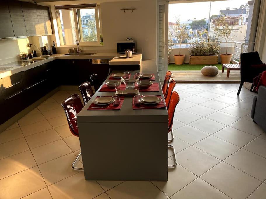 Spacious And Sunkissed 3Br & 2 Bathrooms Apartment Athens Ngoại thất bức ảnh