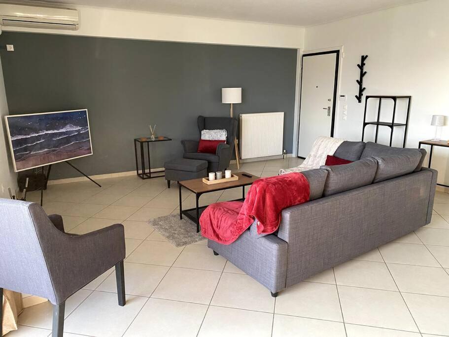 Spacious And Sunkissed 3Br & 2 Bathrooms Apartment Athens Ngoại thất bức ảnh