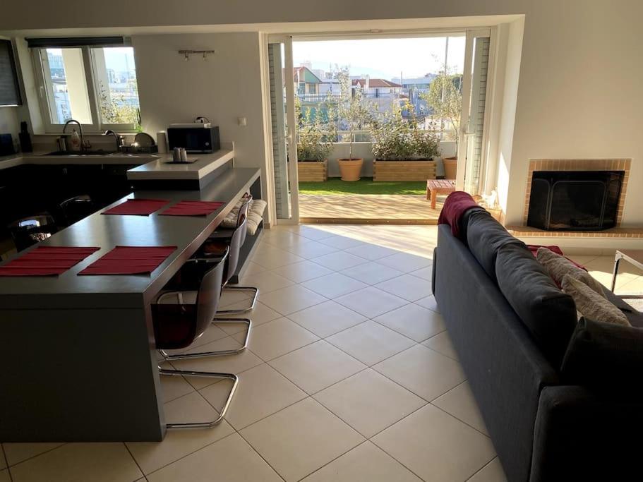 Spacious And Sunkissed 3Br & 2 Bathrooms Apartment Athens Ngoại thất bức ảnh
