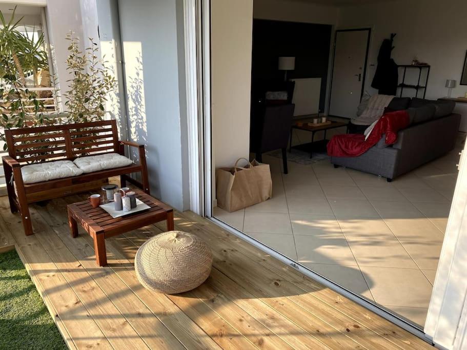 Spacious And Sunkissed 3Br & 2 Bathrooms Apartment Athens Ngoại thất bức ảnh