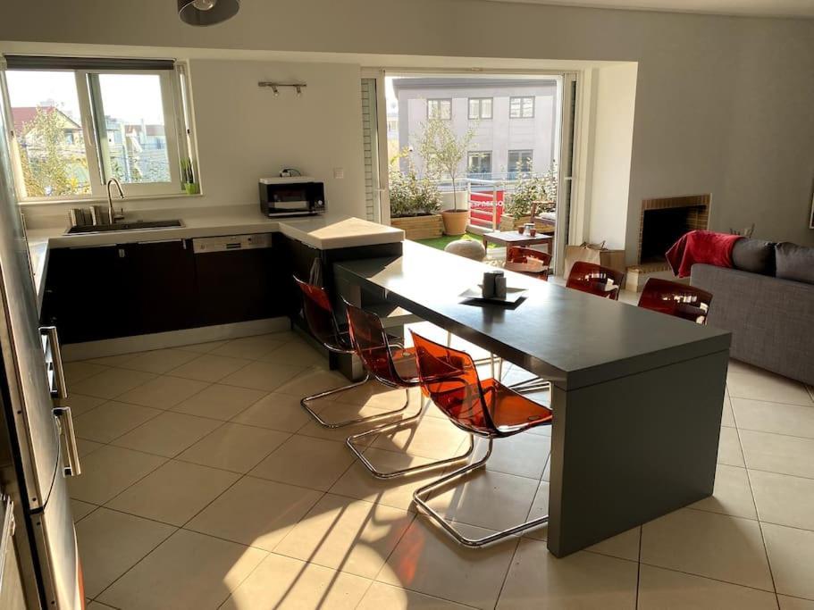 Spacious And Sunkissed 3Br & 2 Bathrooms Apartment Athens Ngoại thất bức ảnh