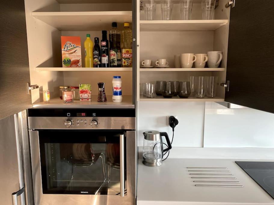 Spacious And Sunkissed 3Br & 2 Bathrooms Apartment Athens Ngoại thất bức ảnh