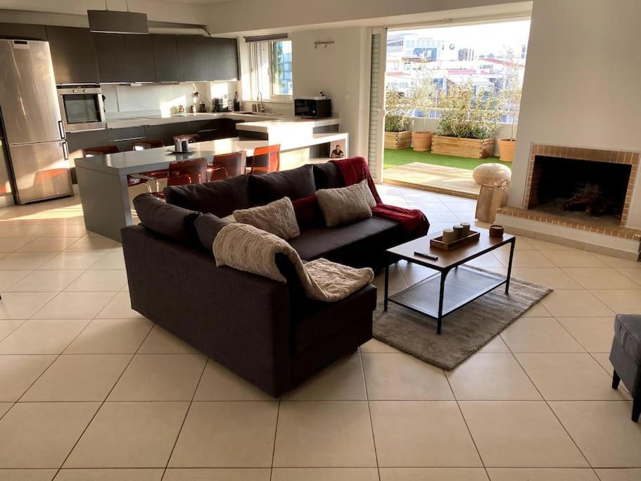 Spacious And Sunkissed 3Br & 2 Bathrooms Apartment Athens Ngoại thất bức ảnh