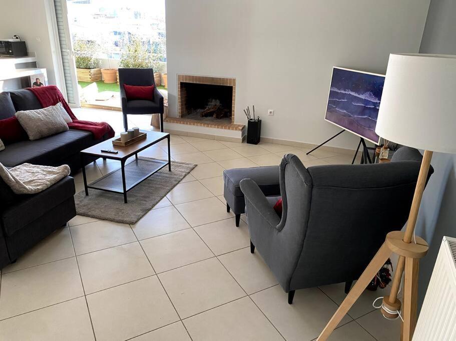 Spacious And Sunkissed 3Br & 2 Bathrooms Apartment Athens Ngoại thất bức ảnh