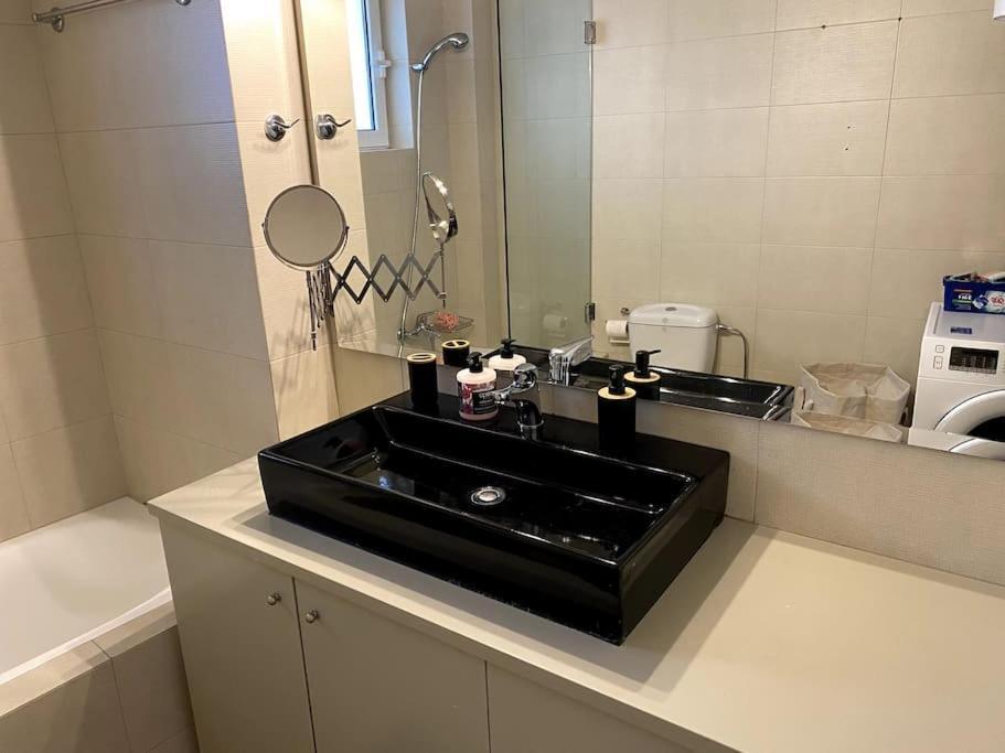 Spacious And Sunkissed 3Br & 2 Bathrooms Apartment Athens Ngoại thất bức ảnh