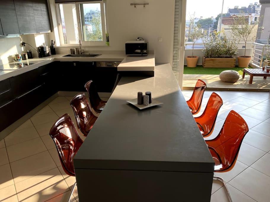 Spacious And Sunkissed 3Br & 2 Bathrooms Apartment Athens Ngoại thất bức ảnh